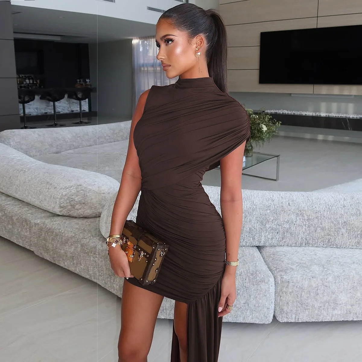 Women's clothing 2025 spring/summer new fashionable slim fit round neck pleated bag hip irregular sleeveless dress