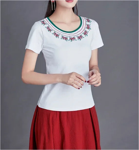 Women Clothes Shirts for Women T-shirts Y2k Tops Vintage Women Clothing Fashion Casual Elegant Summer Embroidery Ethnic Style