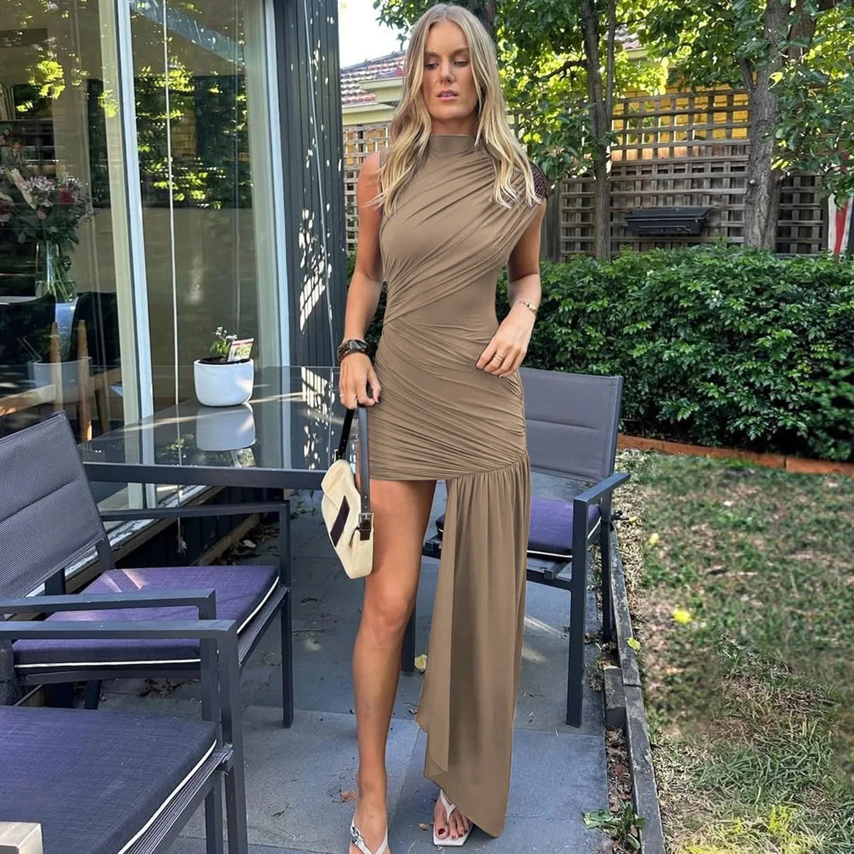 Women's clothing 2025 spring/summer new fashionable slim fit round neck pleated bag hip irregular sleeveless dress