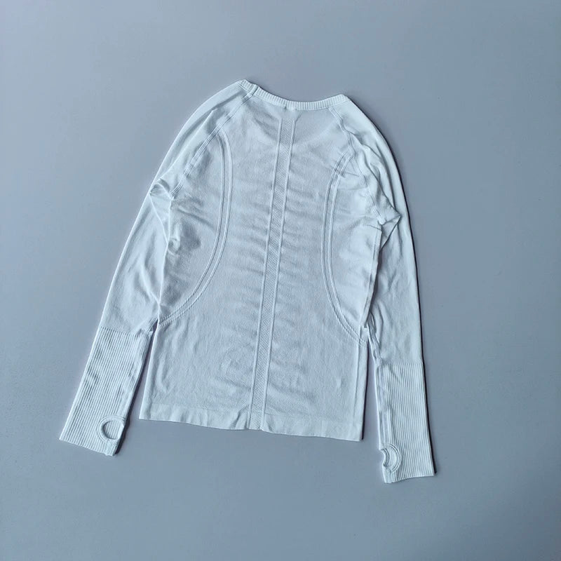 Women's Seamless Yoga Long Sleeve Gym Shirt — Slim Fit Running Fitness Top
