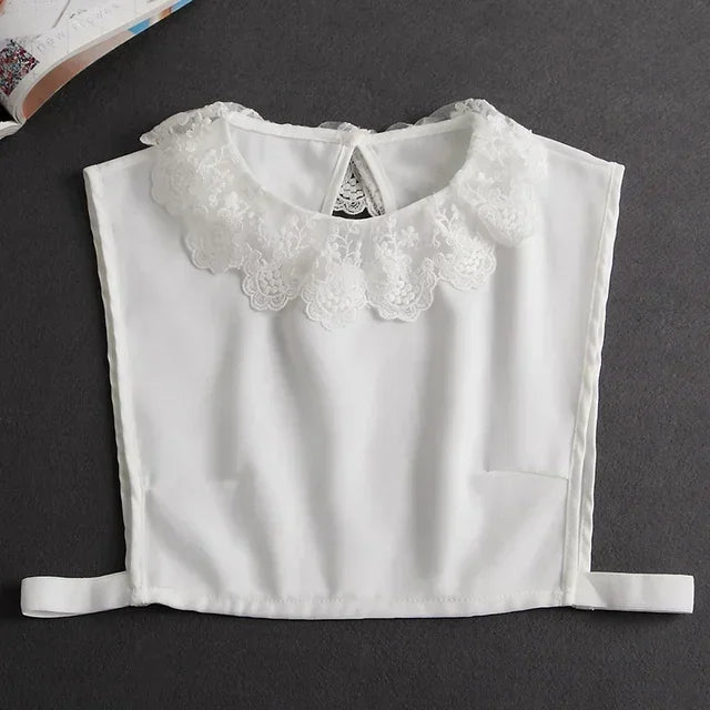 Women's Detachable Lace Collar — Vintage False Collar Accessory