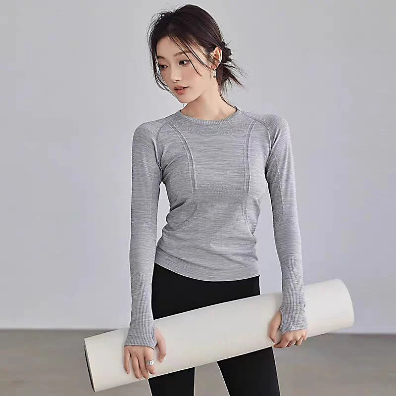 Women's Seamless Yoga Long Sleeve Gym Shirt — Slim Fit Running Fitness Top
