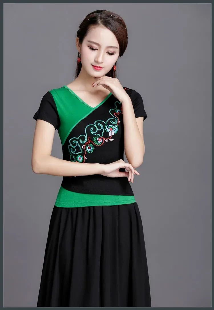Women Clothes Shirts for Women T-shirts Y2k Tops Vintage Women Clothing Fashion Casual Elegant Summer Embroidery Ethnic Style